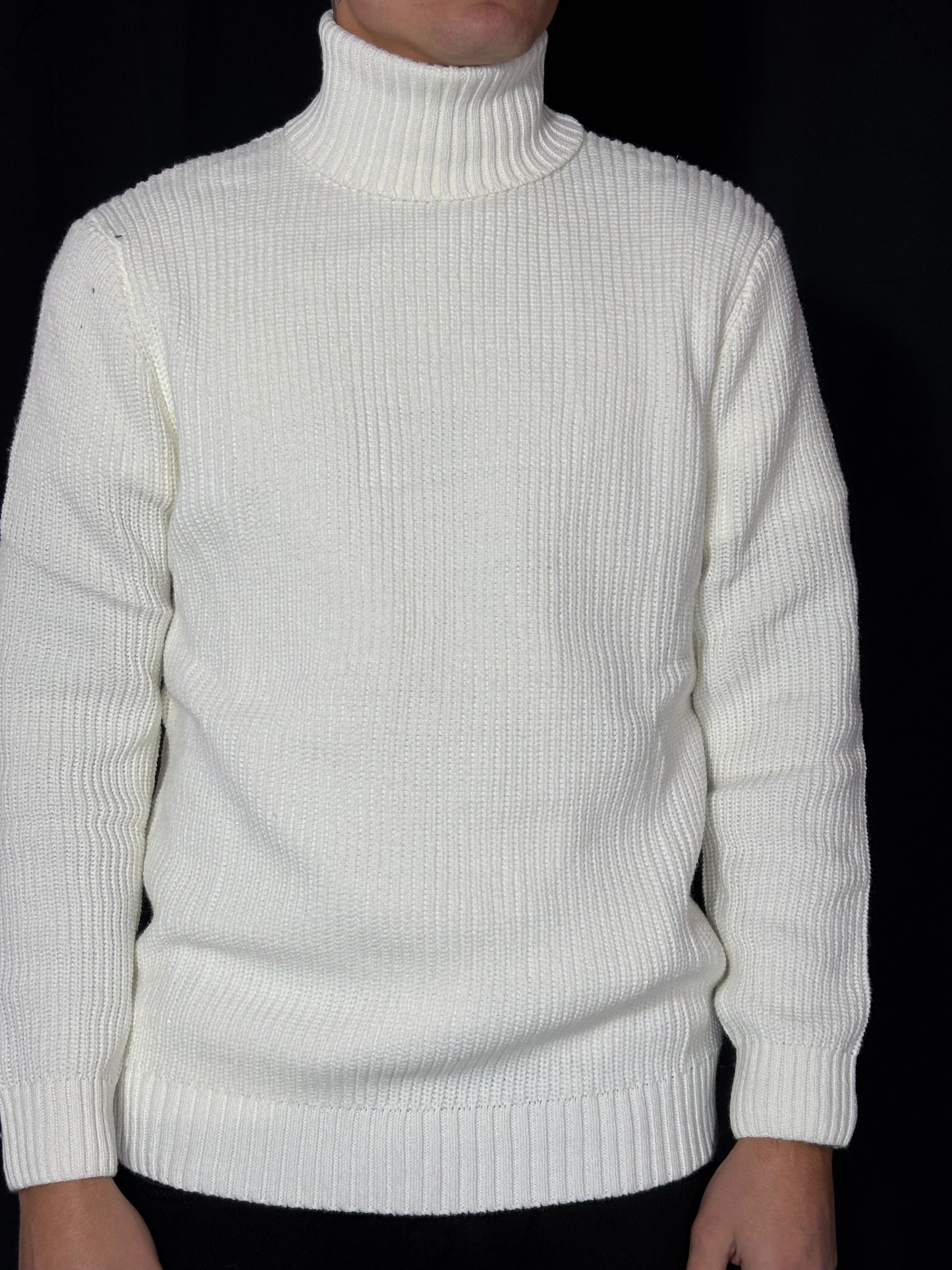 MAGLIONE COLLO ALTO BIANCO